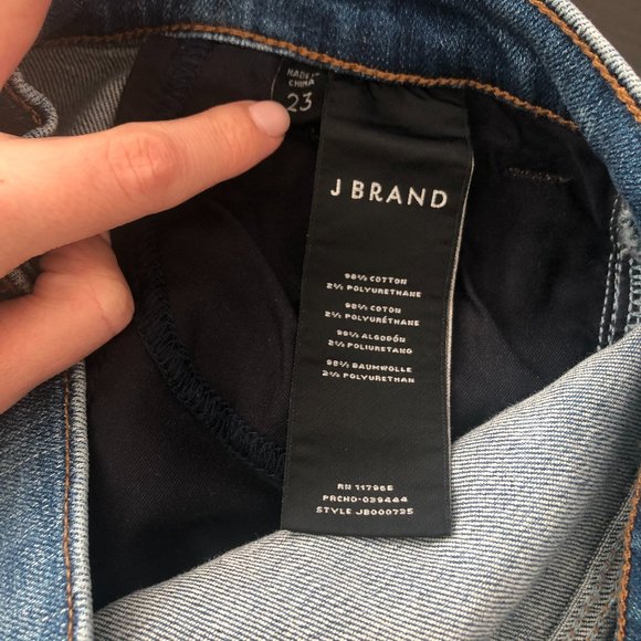 J Brand 835 Mid-Rise Cropped Skinny Jeans, Size 23 - Picture 7 of 8